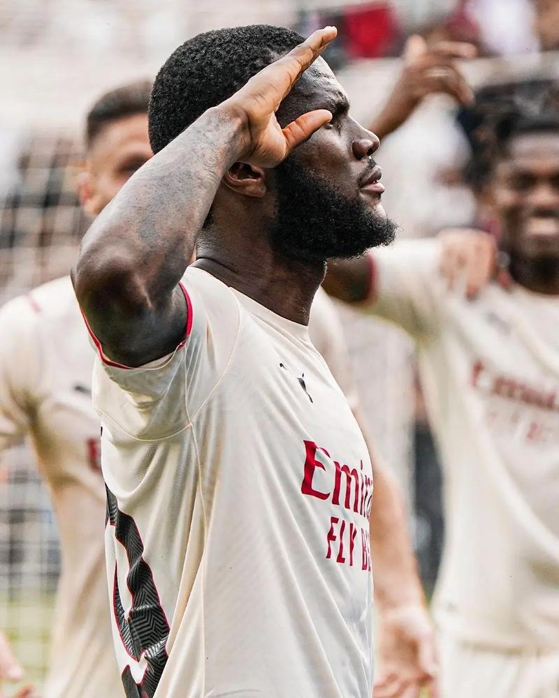 中足联：2025赛季中国足球职业联赛颁奖会将于明晚进行