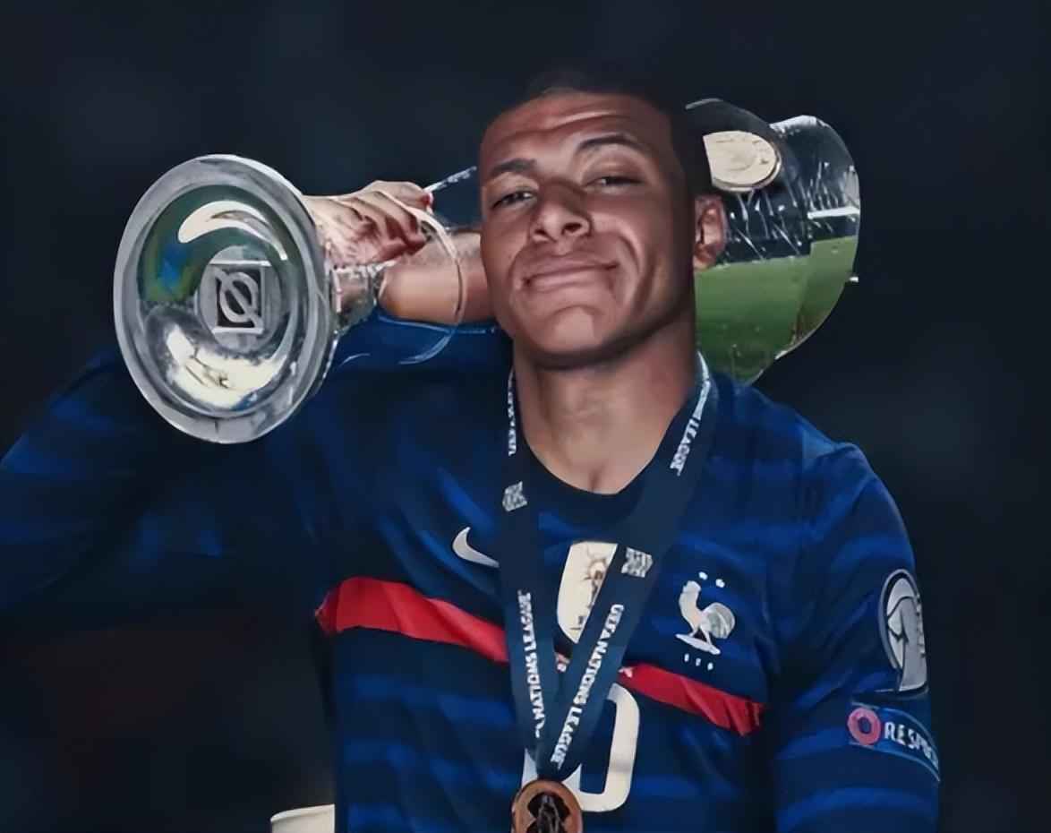 莱切总经理：尤文有意加布里埃尔，但我希望他能留到赛季结束