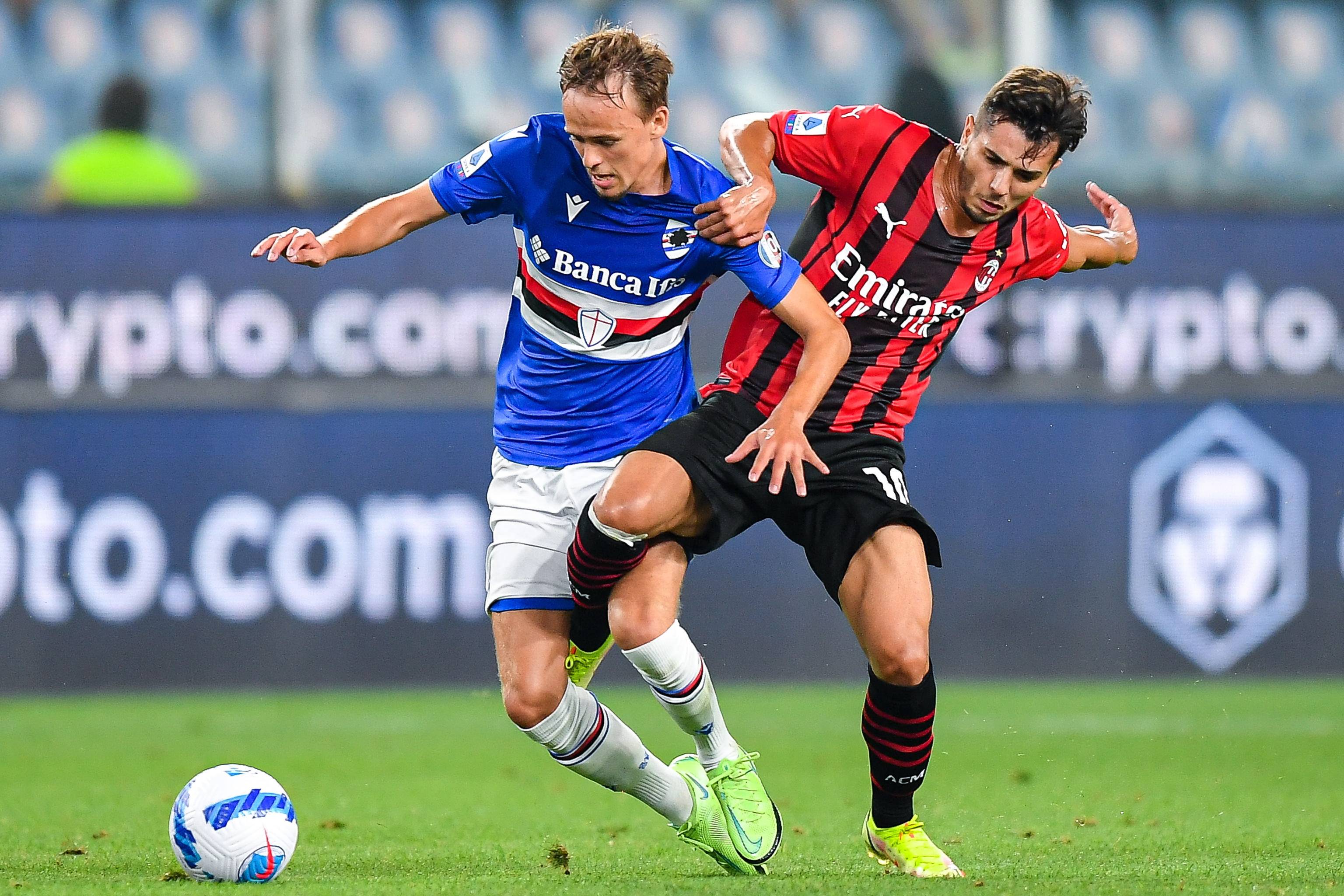 英超本周最佳阵容：曼城三人表现出色，但布鲁诺抢尽风头（英超周最佳：曼城三将状态火热，布鲁诺成最大赢家）